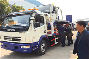 舟曲汽车道路救援拖车价格
